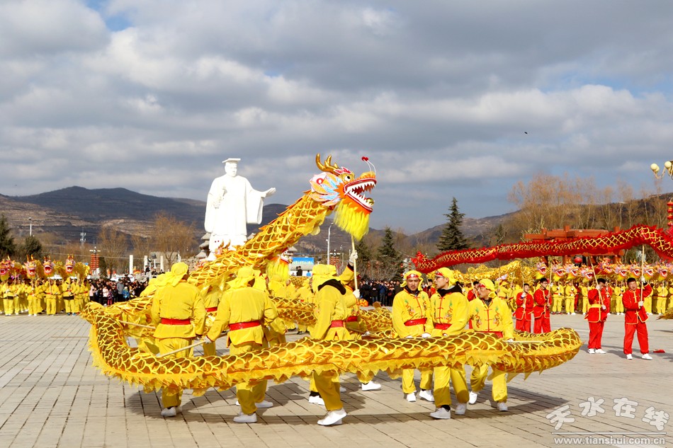 清水縣舉辦五個“70”鬧新春彩排活動，天水在線航拍記錄精彩瞬間