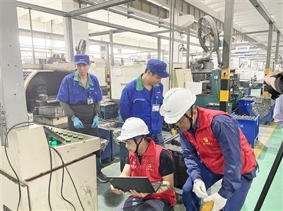 工匠進(jìn)企問(wèn)診，技術(shù)服務(wù)解難題